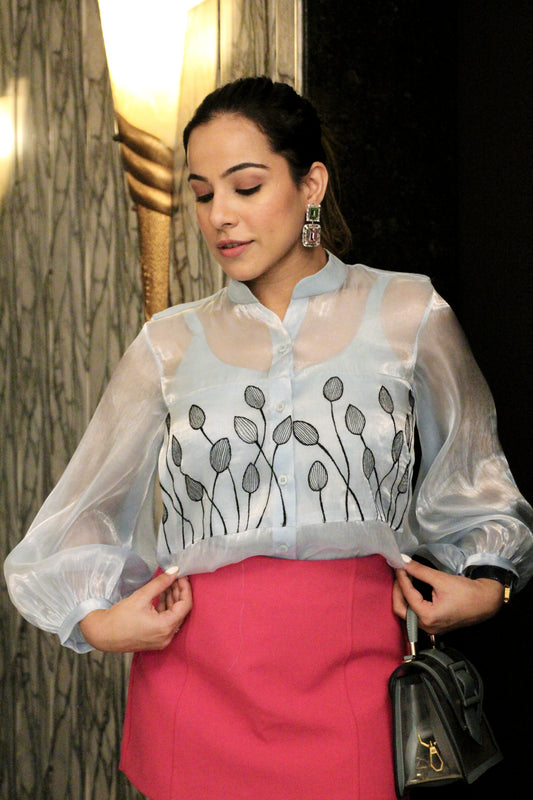 Classy chique shirt with front embellishment