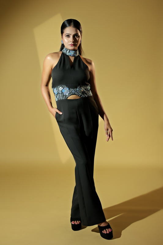 Chic & Stylish Cocktail Look Halter Neck Jumpsuit.